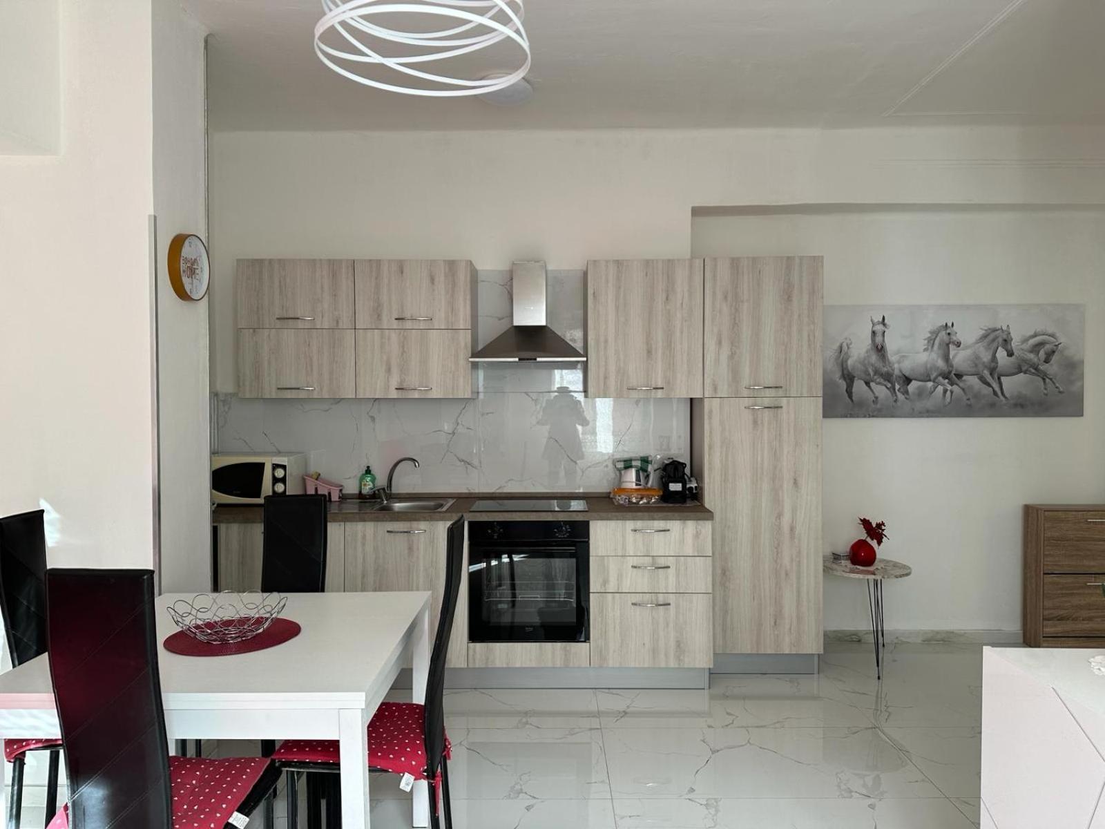 Wh - Dolce Vita - Bilocale - 5 Minuti Dal Centro - Parcheggio Gratuito - Wifi Sanremo Esterno foto